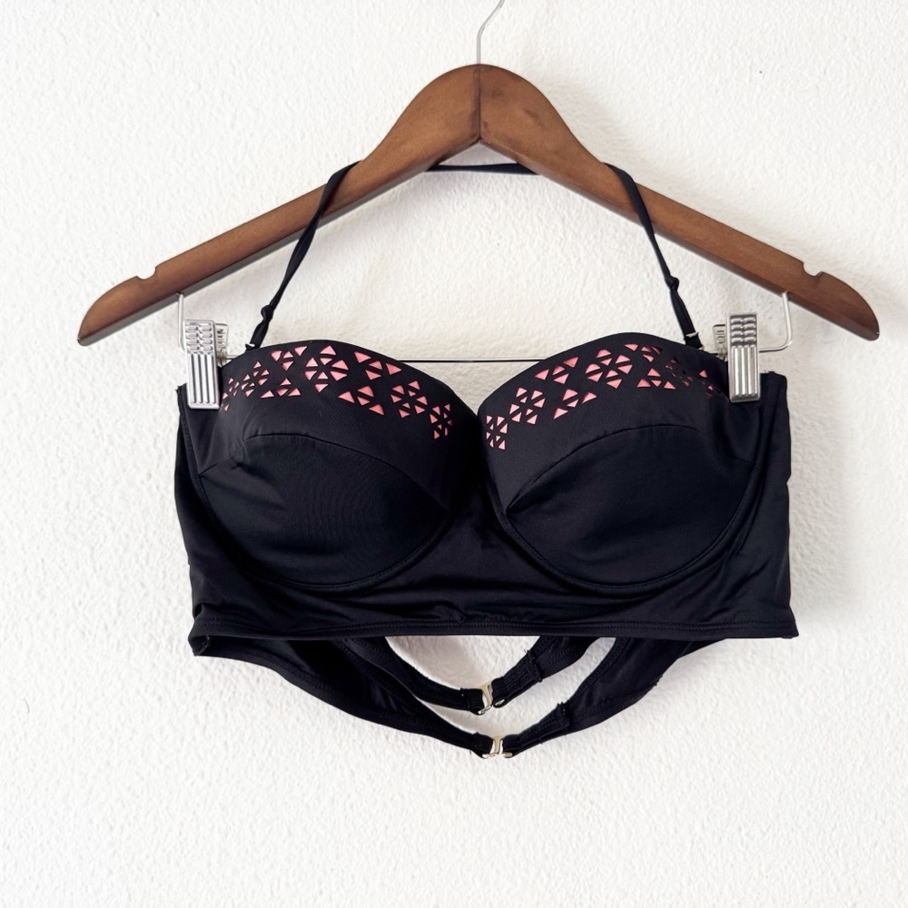 Black Hot Pink Geometric Cut Out Halter Bikini Top Structured Size 12 Juniors - Picture 2 of 16
